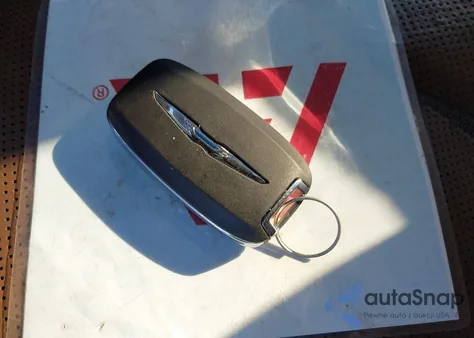 2017 Chrysler Pacifica Limited from USA, damaged, VIN 2C4RC1GG3HR570941